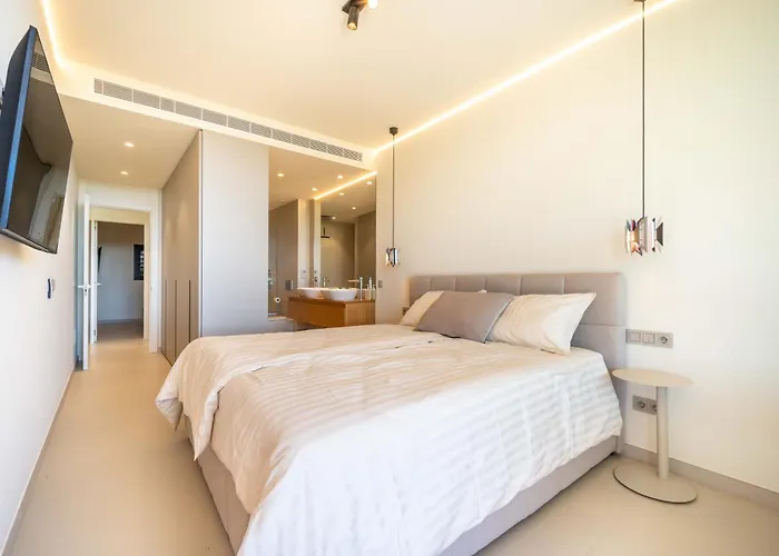 The Valley Atardecer De Ensueno * Fuengirola